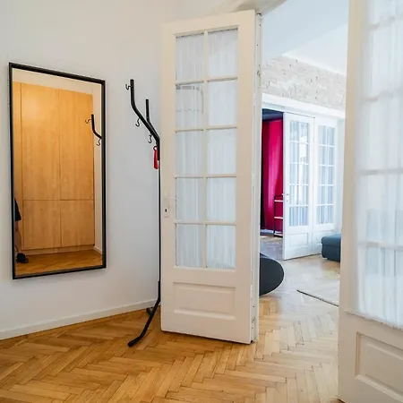 Bright Heart Of Unirii Apartment Bucharest