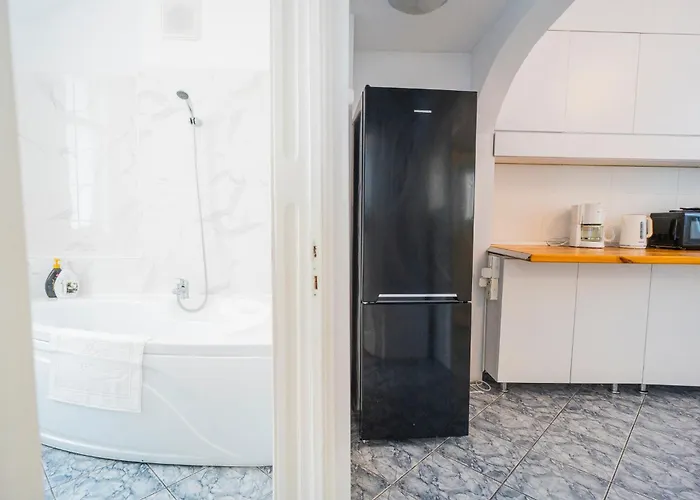 Bright Heart Of Unirii *