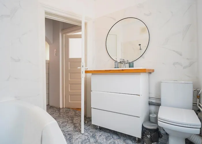 Bright Heart Of Unirii * Bucharest