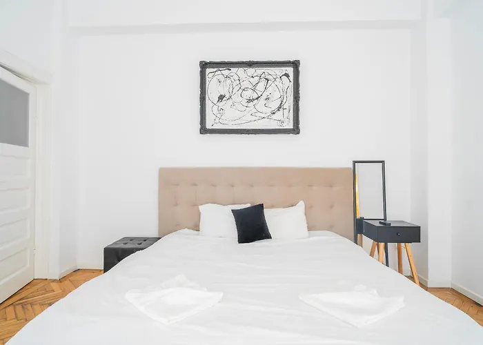 Bright Heart Of Unirii Apartment *